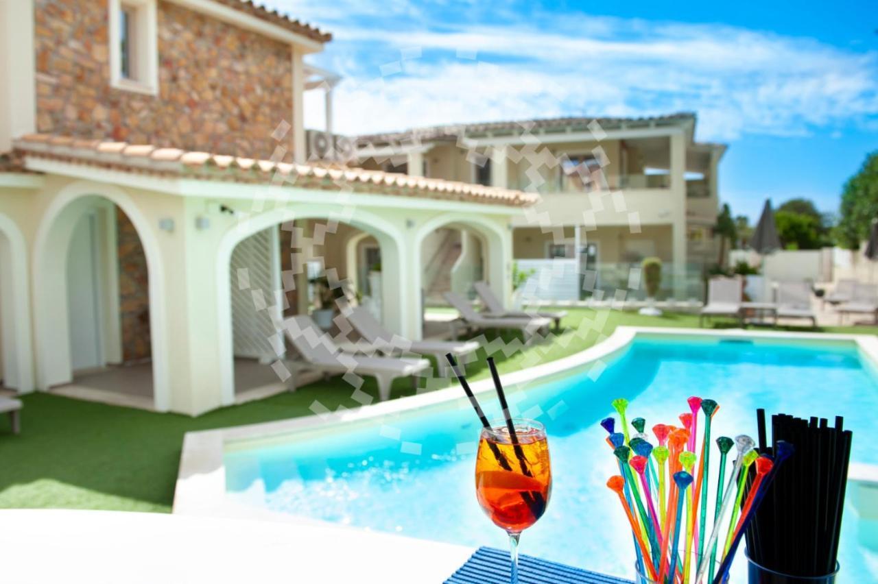 Suimi'S Hotel Villasimius Bagian luar foto