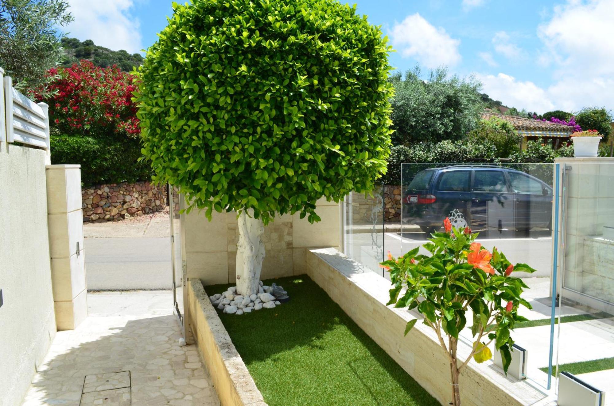 Suimi'S Hotel Villasimius Bagian luar foto
